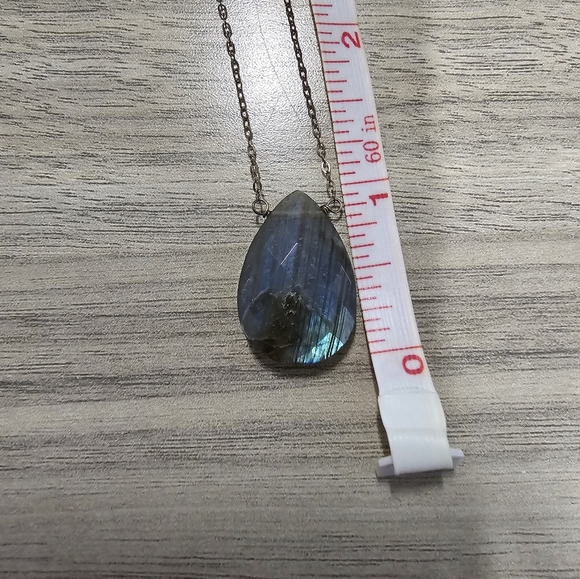 Labradorite necklace - Picture 9 of 15
